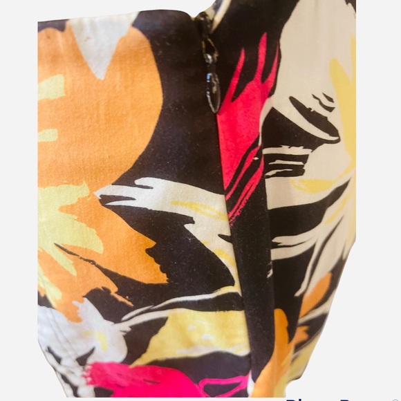 CACHE - Vintage Bright Floral Skort. - Picture 7 of 11